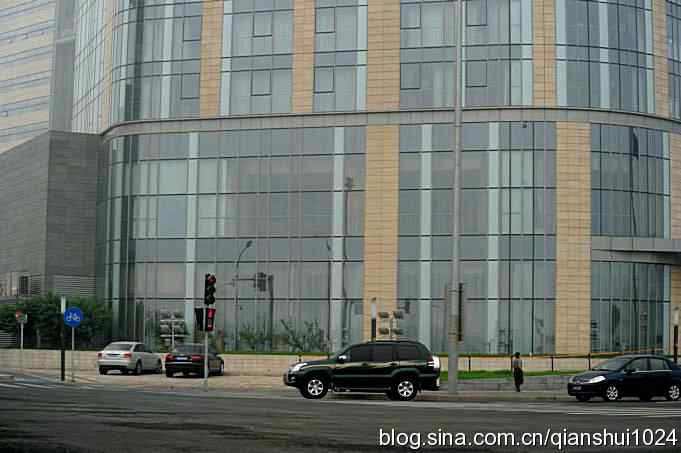 桑拿天打鸟 wbr真是乐使银(奥体公园)