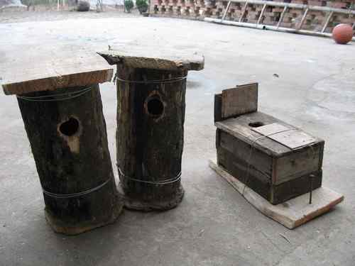 做了几个人工巢箱！！