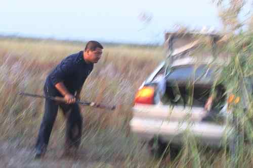 大庆有四人持枪狩猎（2008，09，14