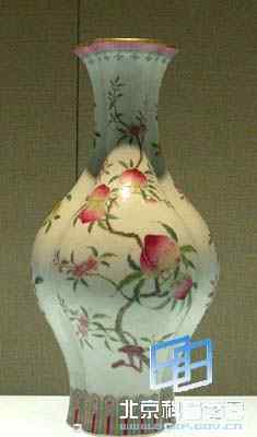 花卉与明、清时代的工艺美术