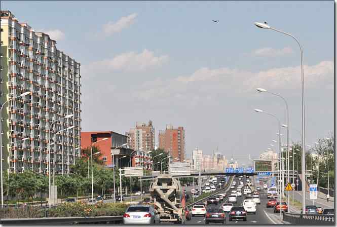  点击图片或使用键盘← →翻页